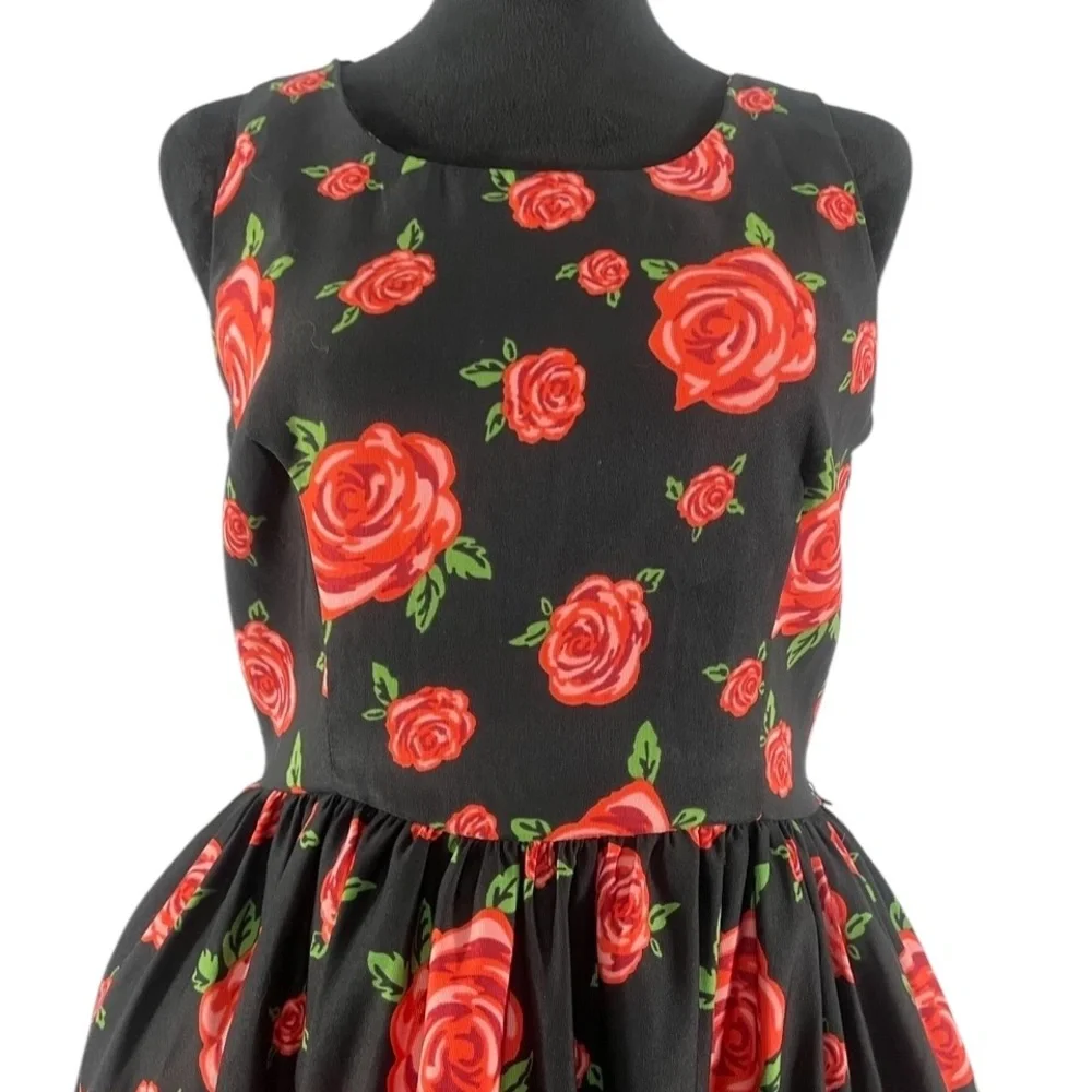 Floral black and red dress, Mesh V back, with Tulle, sleeveless, Size Medium - Picture 2 of 9